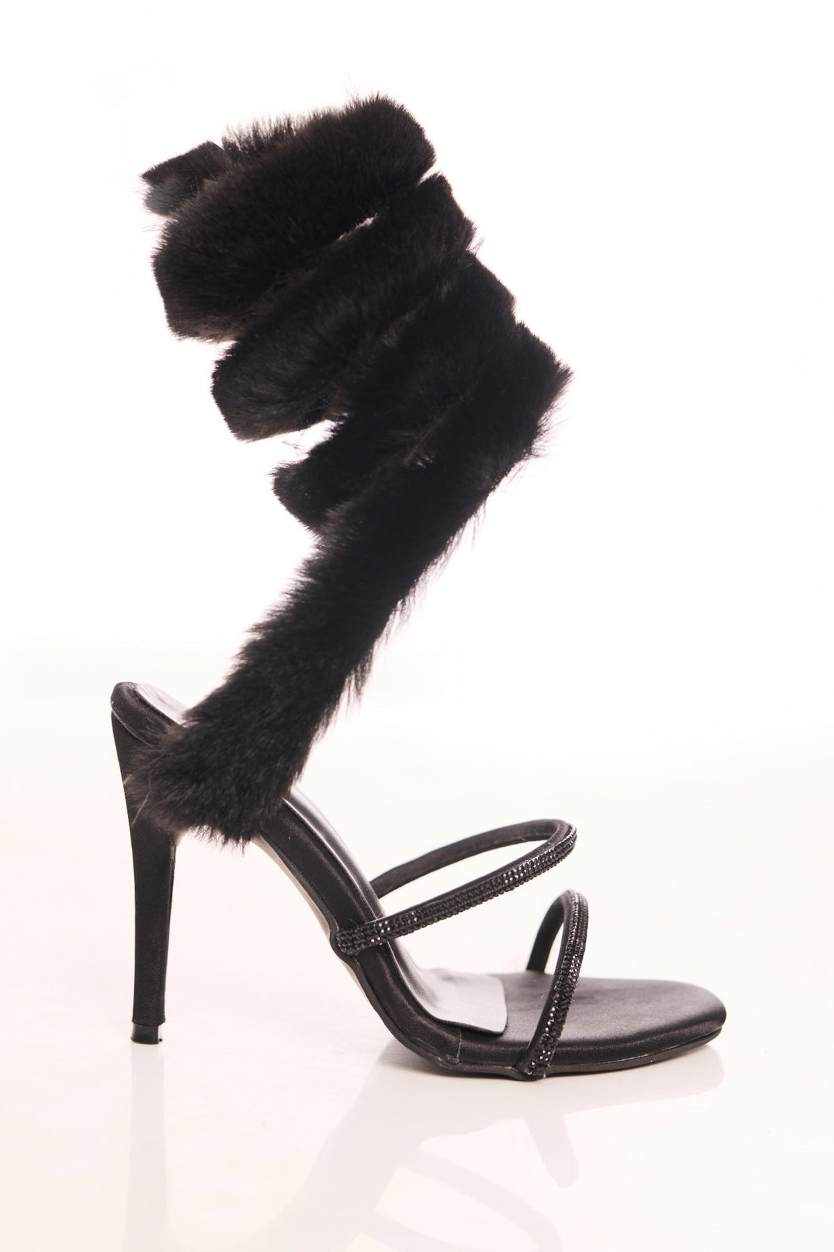 WEEKND FURR